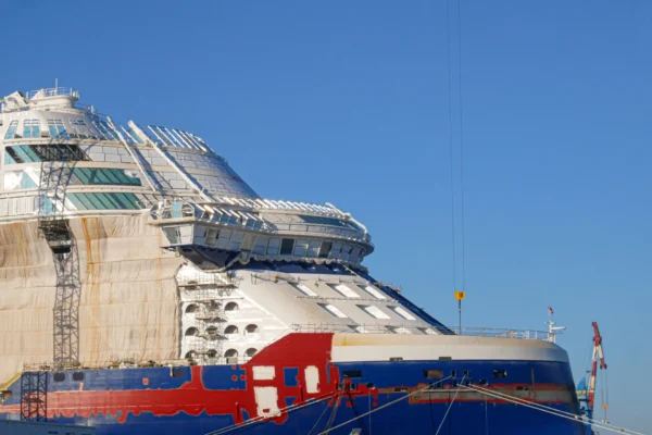 Les Chantiers de l’Atlantique à Saint-Nazaire, une entreprise florissante qui pollue en toute discrétion